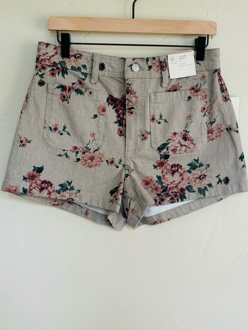 Universal Thread Women’s Western Highest Rise Floral Sailor Jean Shorts Size 10